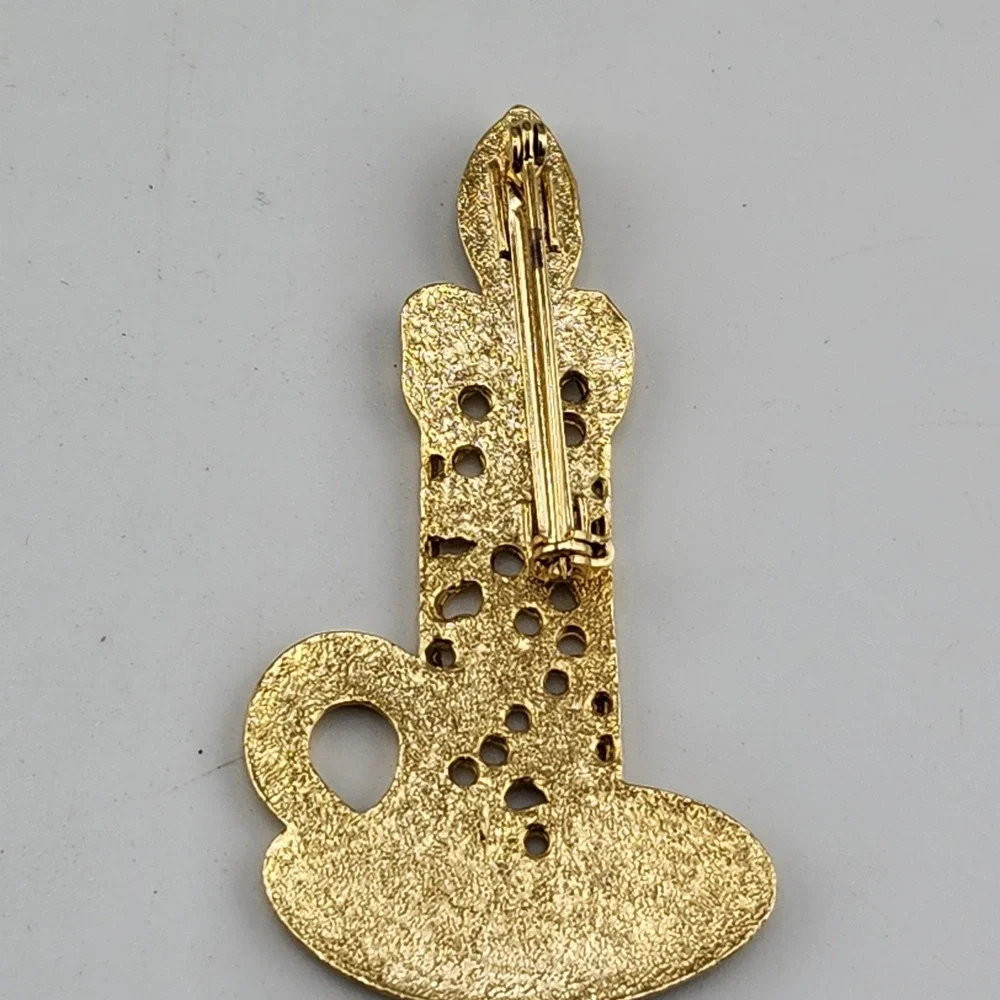 VINTAGE Enamel‎ Christmas CANDLESTICK PIN Gold Filigree Candle RED WHITE 2.5